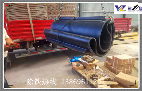 皮帶除鐵器，海南選礦廠(chǎng)輸送皮帶除鐵器調整方法_海南選礦廠(chǎng)輸送皮帶除鐵器跑偏原因及如何調_刮板價(jià)格