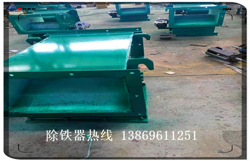 管道永磁除鐵器，管道永磁除鐵器RCYA-60價(jià)格 _遠力管道永磁除鐵器RCYA-60型12000高斯_可定制工作原理_安裝示意圖