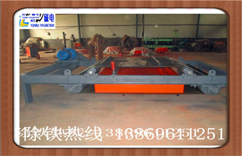 2.懸掛式強磁永磁除鐵器如何節省維護費用  　　除鐵器在工作過(guò)程承受的壓力比較大,所以質(zhì)量差的設備可能會(huì )產(chǎn)生各種各樣的問(wèn)題和故障,不僅耽誤工作進(jìn)度,還會(huì )耗費很多的金錢(qián)來(lái)維修它,所以選購除鐵器質(zhì)量是關(guān)鍵.遠力磁電強磁除鐵器有很強的優(yōu)勢,它的運用不必耗水不必耗電,也不必任何雜亂的操作,能夠說(shuō)近乎零運轉費用.而修理保護也不必花費任何費用,由于強磁除鐵器與水觸摸的是不銹鋼,不會(huì )呈現生銹表象,并且規劃上沒(méi)有轉變件因而也不會(huì )發(fā)生磨損
